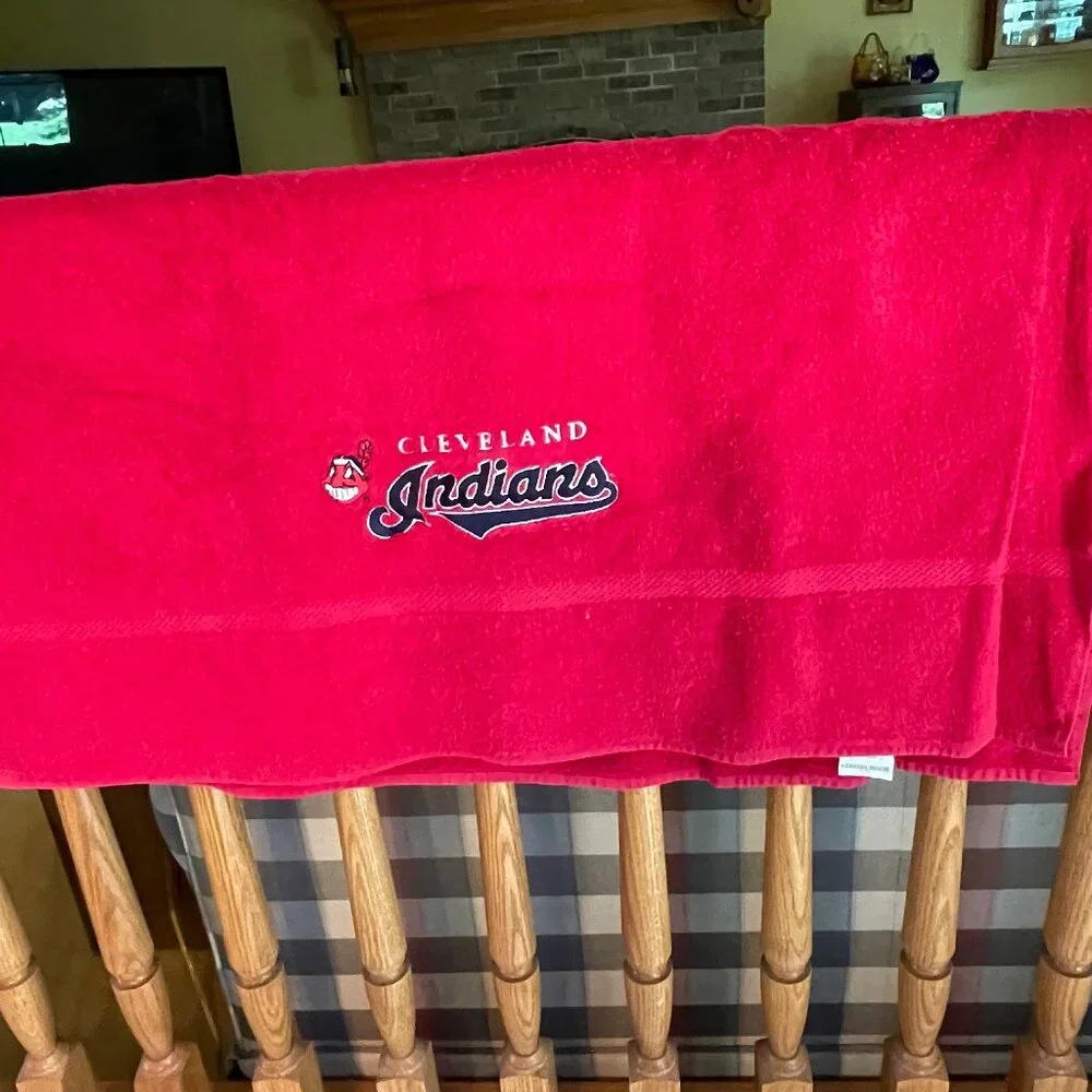 Cleveland Indians Chief Wahoo Terrycloth Beach Towel Red New